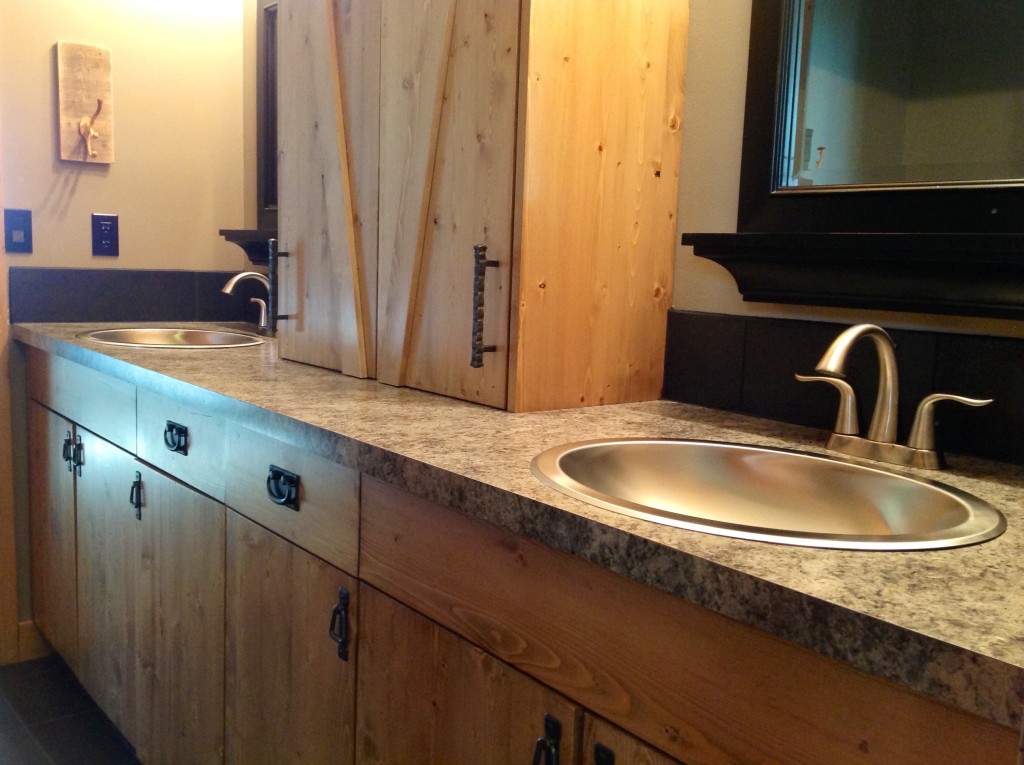 bathroom, Delta, Kohler, Moen, Lynden, Bellingham, Blaine, Birch Bay, Nooksack, Everson, Sumas, Deming, Lummi Island, Ferndale, Friday Harbor, Orcas Island, Maple Falls, Burlington, Sedro Wolley, Anacortes, La Conner, Bow, Oak Harbor, Custer, Acme, Whidbey Island, Mount Vernon, Whatcom County, Skagit County, Van's Plumbing and Electric, Van's Plumbing & Electric, Showroom, Sink, Faucet, High Quality, installation, service, customer service, shower, tub, in stock, in-stock, commercial, residential, parts, accessories